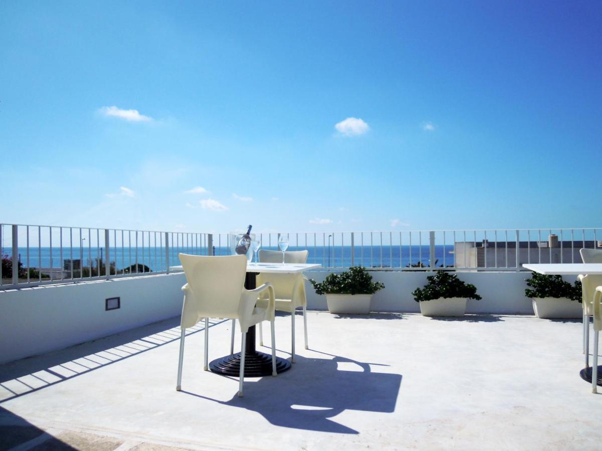 Hotel Vistamare Alliste Exterior foto